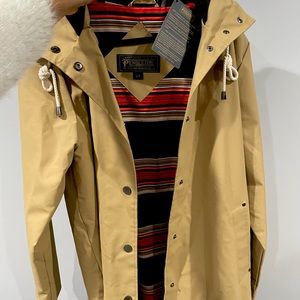 Pendleton rain coat size small